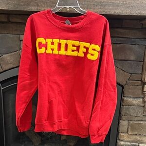 CHIEFS crewneck ❤️💛